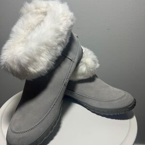 Sorel Women's Gray and White Winter Boots